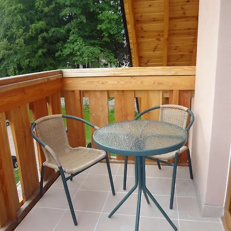 Apartament Apartamenty Sun Seasons 24 - Leśny Dom *