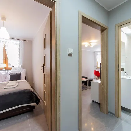 Eleganckie I Stylowe Sun Seasons 24 W Karpaczu Z Parkingiem By Renters