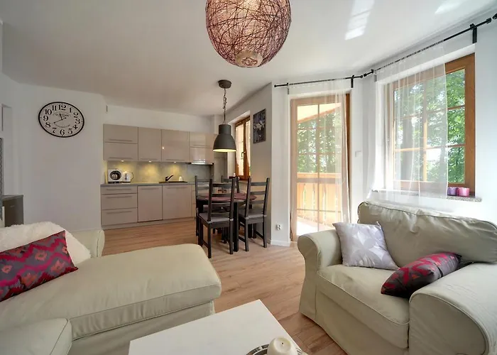 Eleganckie I Stylowe Sun Seasons 24 W Karpaczu Z Parkingiem By Renters