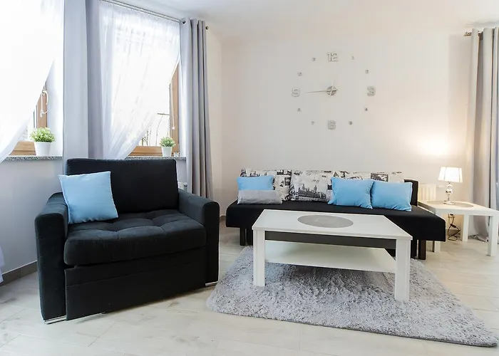 Eleganckie I Stylowe Sun Seasons 24 W Karpaczu Z Parkingiem By Renters