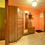 Eleganckie I Stylowe Sun Seasons 24 W Karpaczu Z Parkingiem By Renters