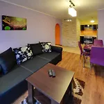 Eleganckie I Stylowe Sun Seasons 24 W Karpaczu Z Parkingiem By Renters *