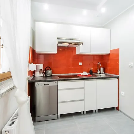 Eleganckie I Stylowe Sun Seasons 24 W Karpaczu Z Parkingiem By Renters קרפאז'