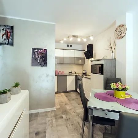Eleganckie I Stylowe Sun Seasons 24 W Karpaczu Z Parkingiem By Renters * קרפאז'