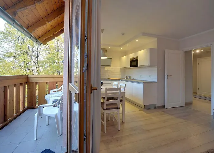 Eleganckie I Stylowe Sun Seasons 24 W Karpaczu Z Parkingiem By Renters