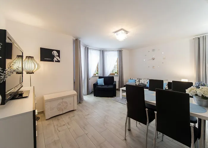 Eleganckie I Stylowe Sun Seasons 24 W Karpaczu Z Parkingiem By Renters